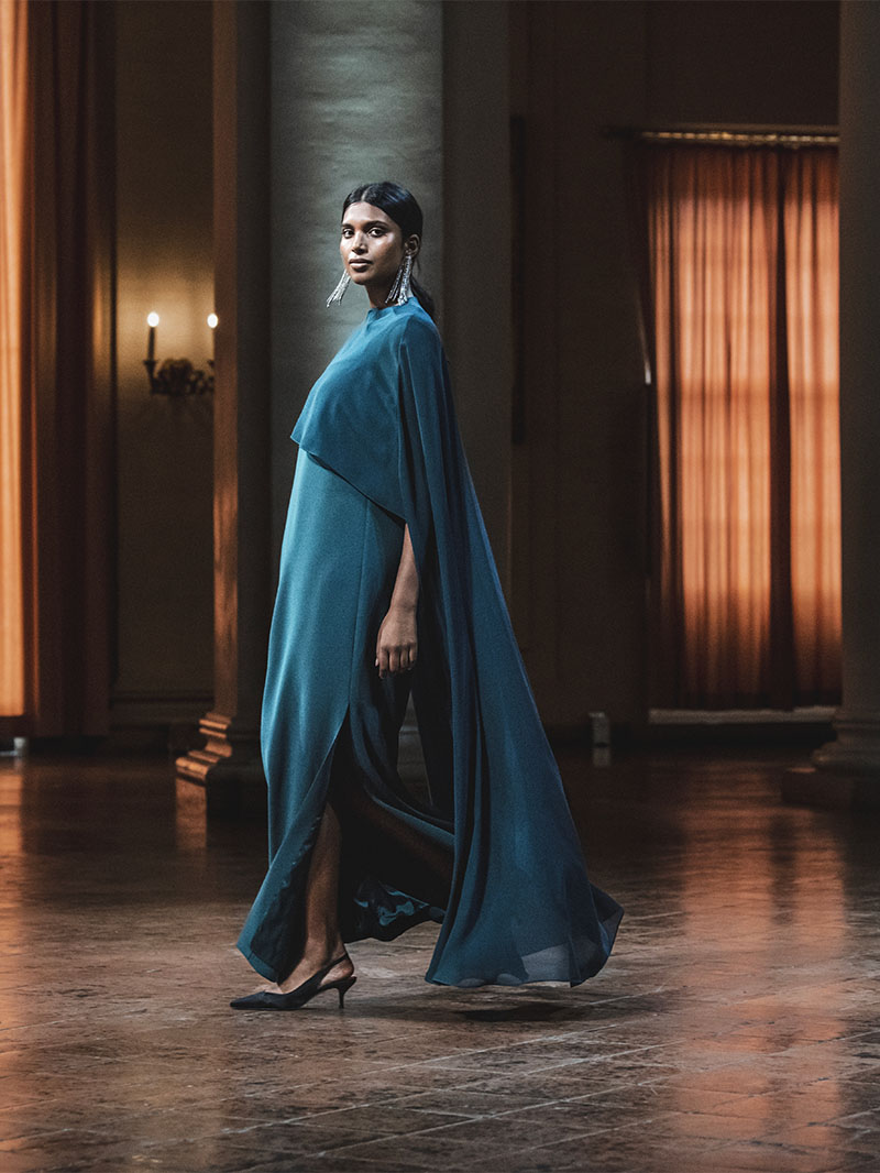 MEDIA TEXT_DESKTOP_Runway-2 - Marina Rinaldi